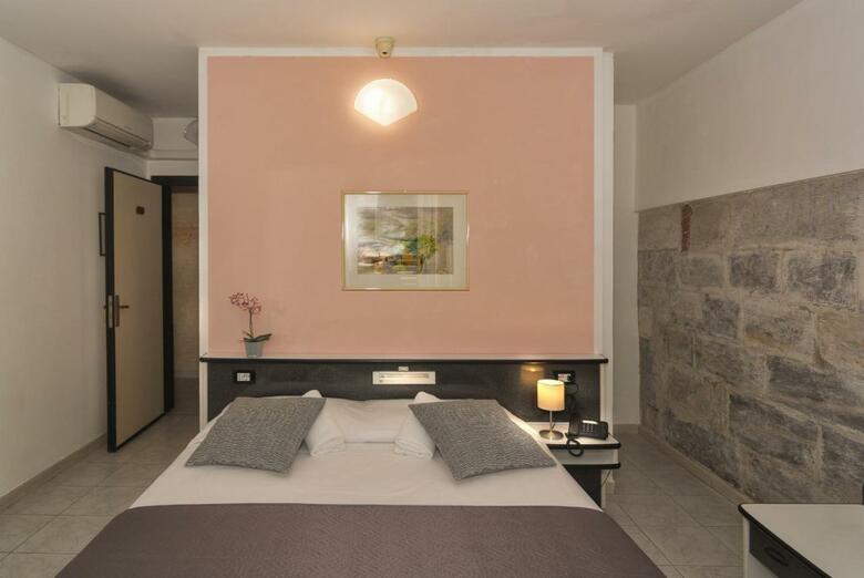 Hotel Amalfitana