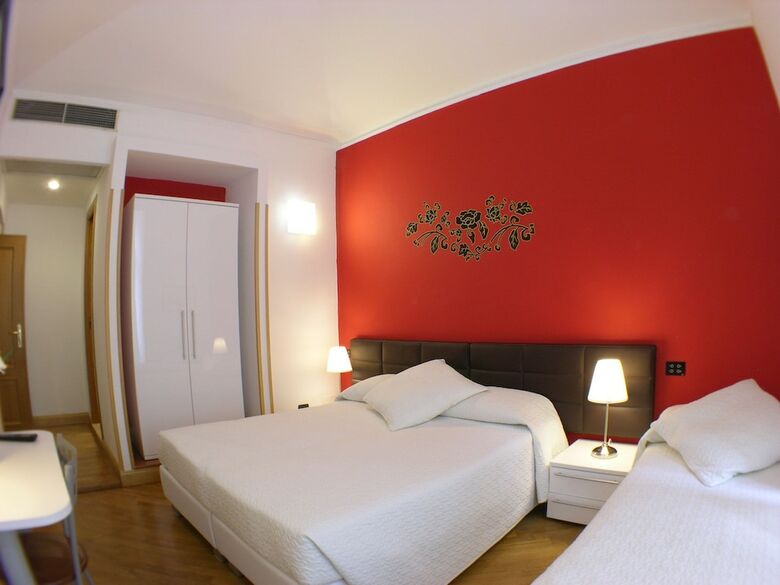 Hostal Magnifico Rome