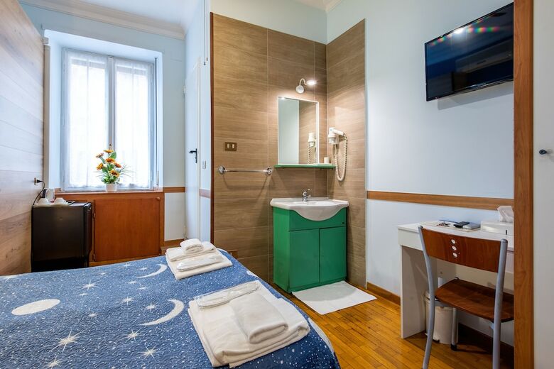 Hostal Alessandro A San Pietro Best Bed