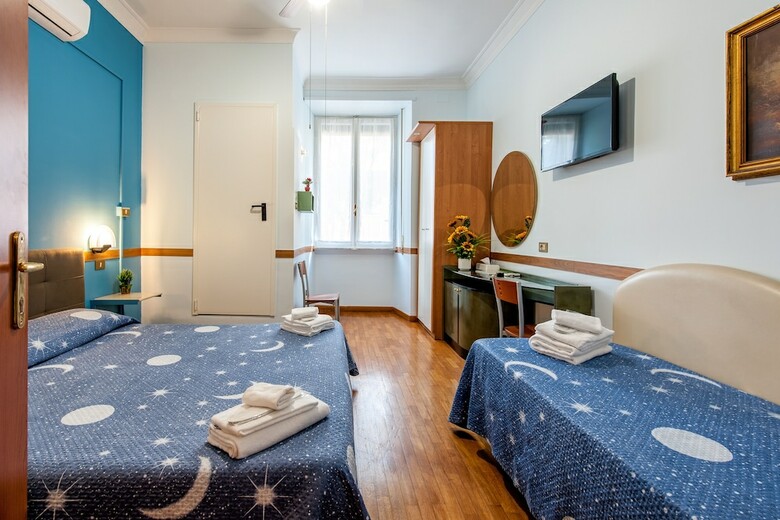Hostal Alessandro A San Pietro Best Bed