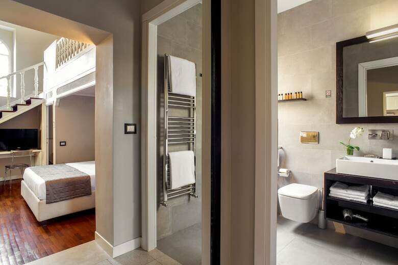 Hostal Les Fleurs Luxury House