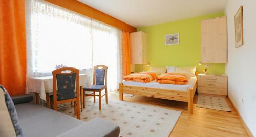 Bed & Breakfast Haus Mair�sl
