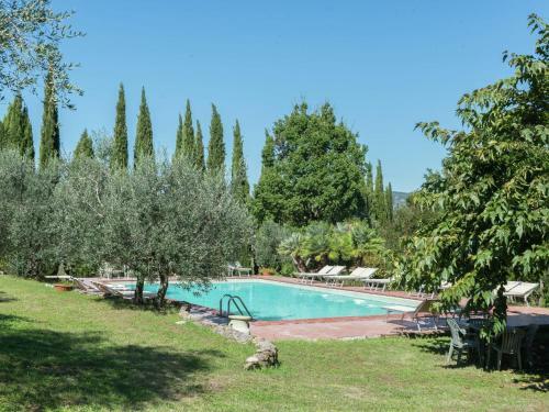 Luxurious Holiday Home In Sasso Pisano With Shared Pool