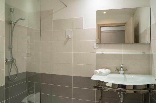 Hotel H�tel O'nice Saintes