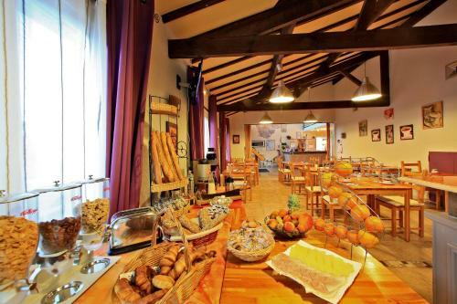 Hotel H�tel O'nice Saintes