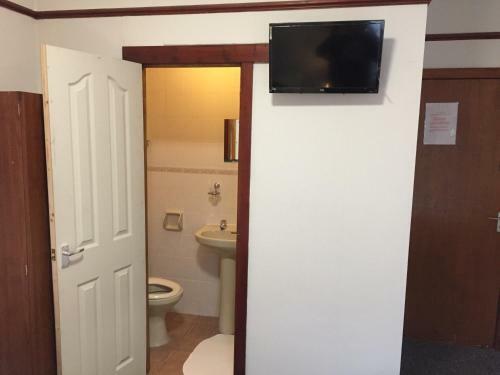 Hostal Fortuna House Hotel