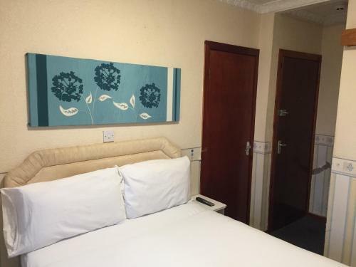 Hostal Fortuna House Hotel