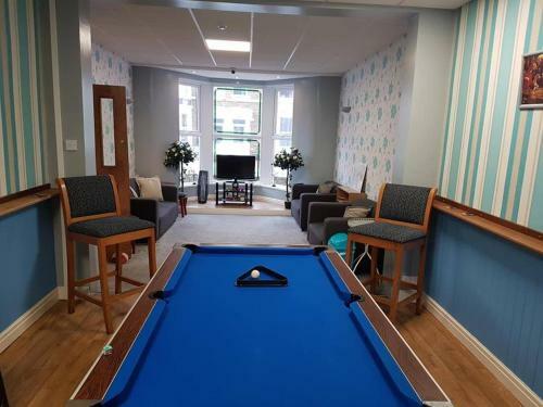 Hostal Denville Hotel