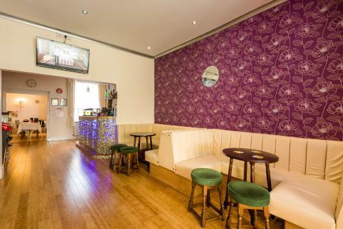 Canberra Hotel
