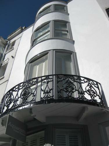 Hostal Aquarium Guest House