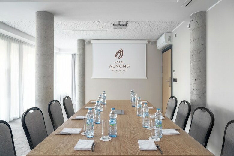 Hotel Almond Business & Spa