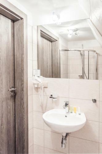 Hostal Liberum Residence
