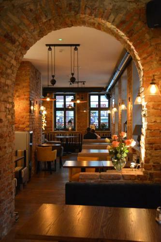 Hostal Liberum Residence