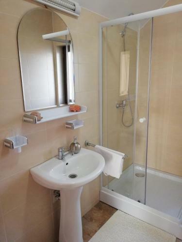 Hostal Agropensiunea Ioana