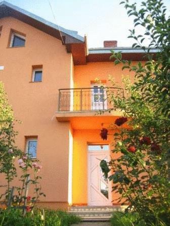 Lary Hostel