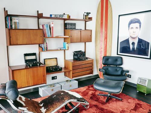 Hostal Bonvalot Guest House