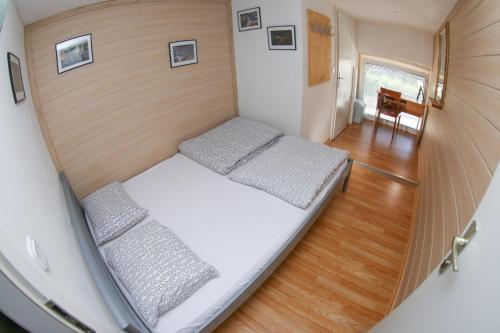 Hostel 24