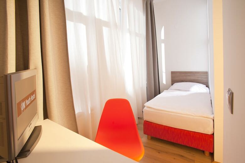 Uni Youth Hostel