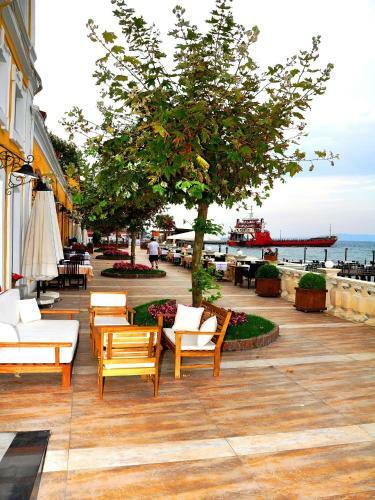 Montania Special Class Hotel