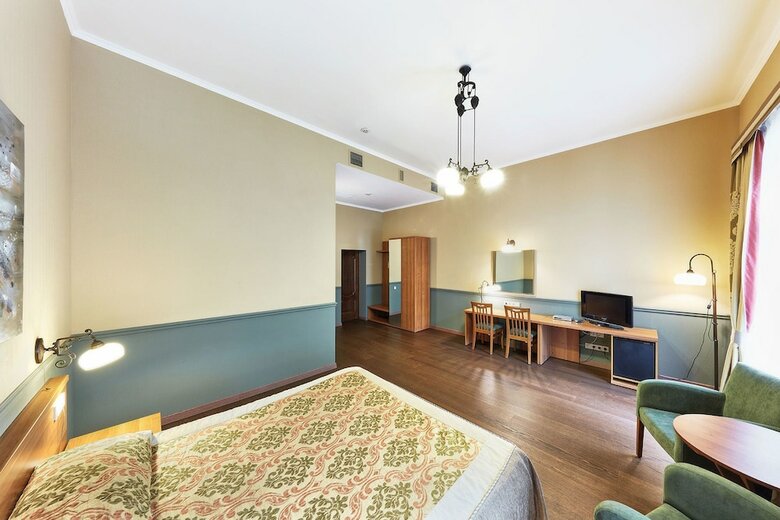 Frapolli Hotel