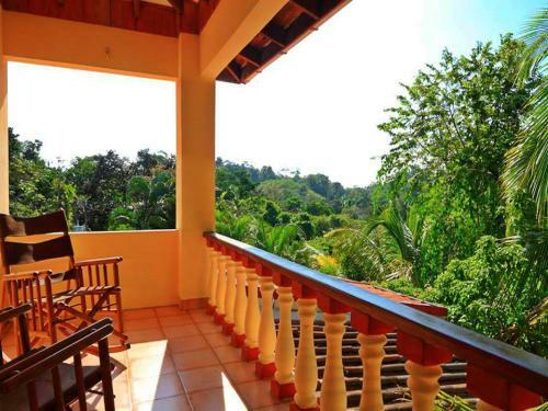 Hotel Tres Banderas