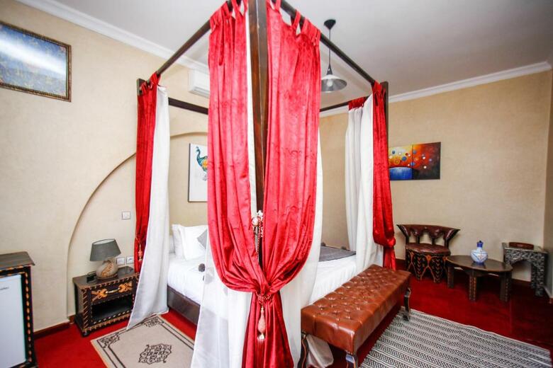 Hostal Kasbah Ait Oumghar