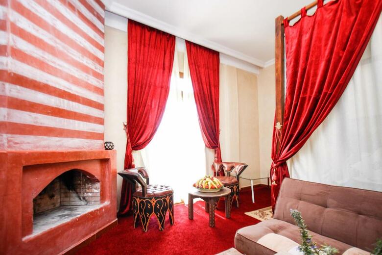 Hostal Kasbah Ait Oumghar
