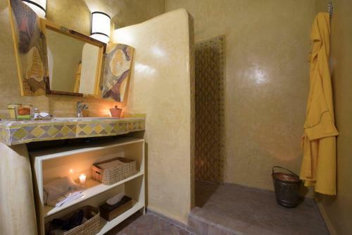Riad Emotion
