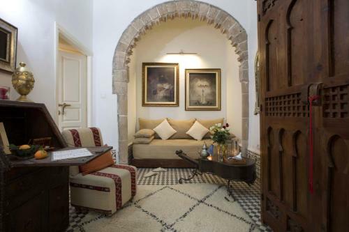 Riad Emotion