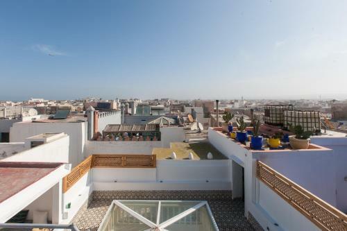 Riad Emotion
