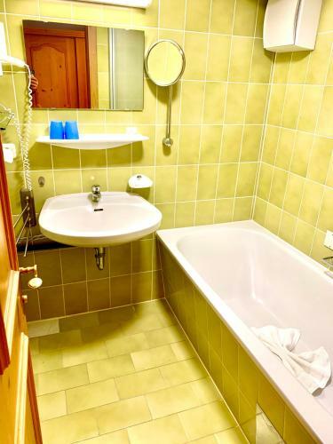 Hotel Gutshof Zum Schluxen