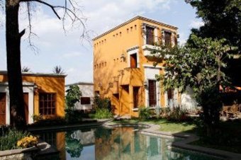 Los Abolengos, Grand Class Casona Hotel