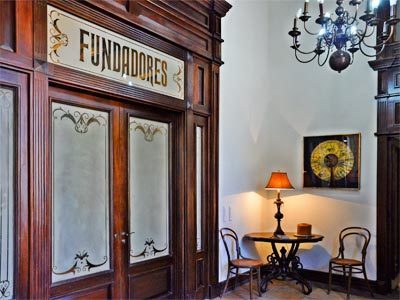 Los Abolengos, Grand Class Casona Hotel