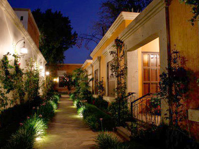 Los Abolengos, Grand Class Casona Hotel