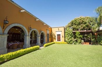 Los Abolengos, Grand Class Casona Hotel