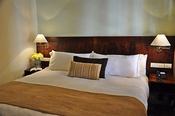 Los Abolengos, Grand Class Casona Hotel