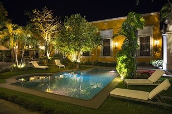 Los Abolengos, Grand Class Casona Hotel