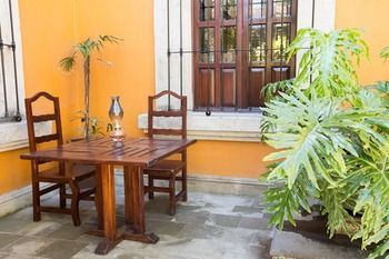 Los Abolengos, Grand Class Casona Hotel
