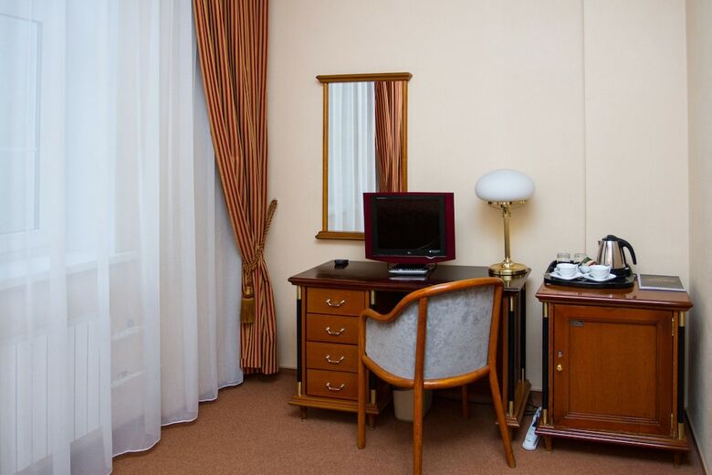 Ampir Belorusskaya Hotel