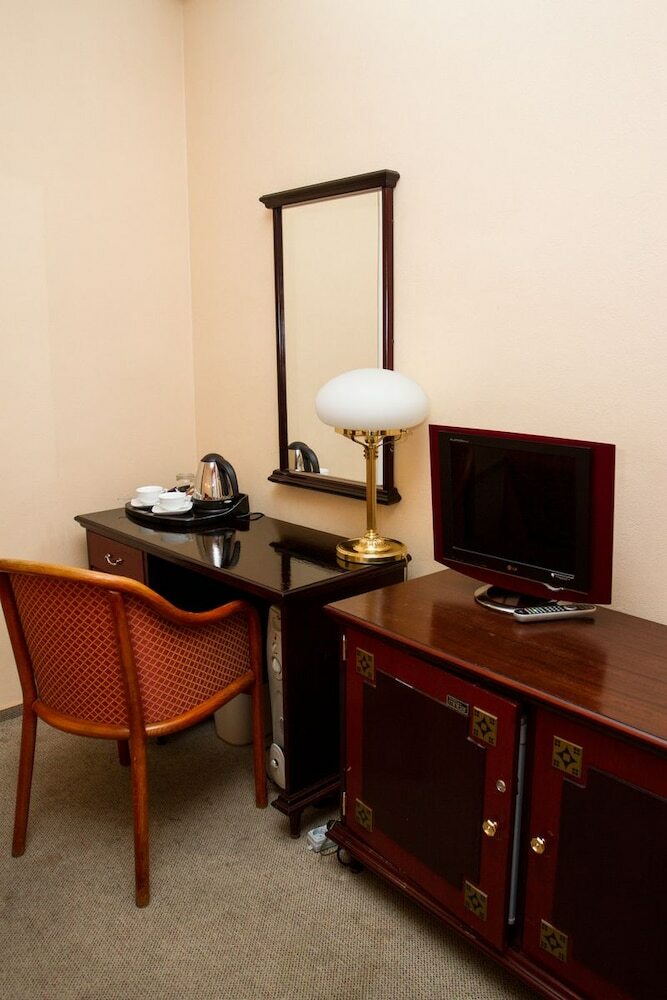 Ampir Belorusskaya Hotel