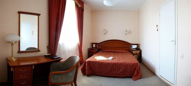 Ampir Belorusskaya Hotel