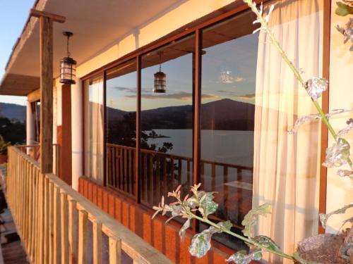 Hotel Caba�as Zirahu�n Cuin
