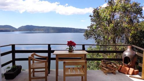 Hotel Caba�as Zirahu�n Cuin