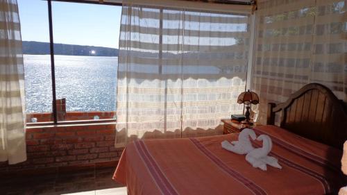Hotel Caba�as Zirahu�n Cuin