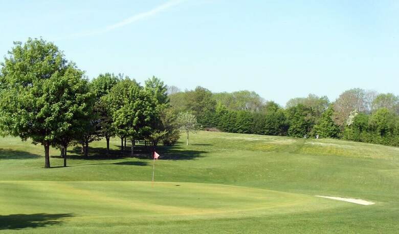 Les Belleme Golf Apartments