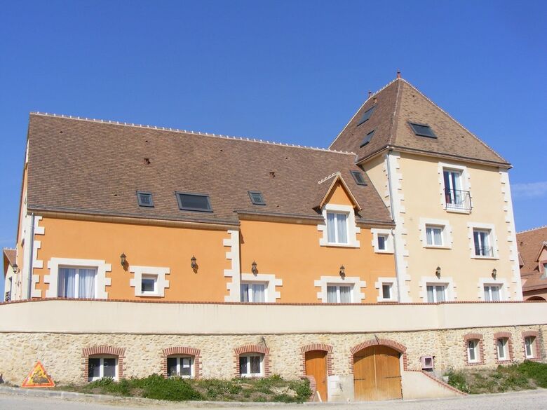 Les Belleme Golf Apartments