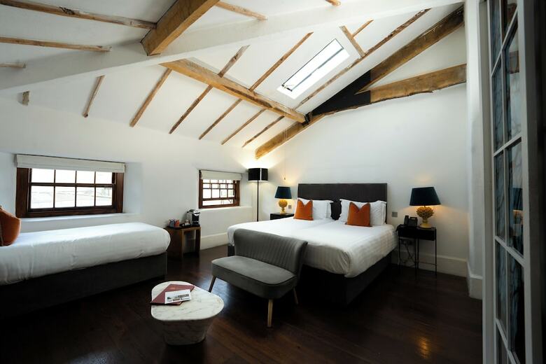 Hostal Bellinter House