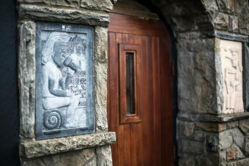 Bed & Breakfast Maddens Bridge Bar, Restaurant & Guesthouse