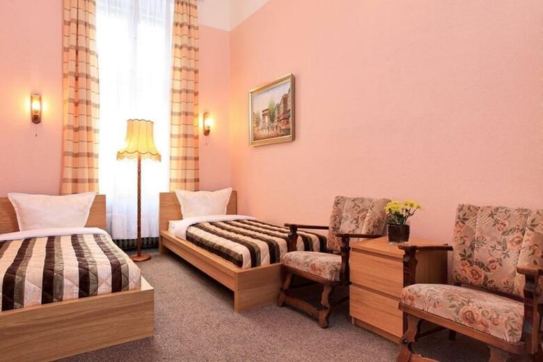 Hostal Hotel-pension Cortina
