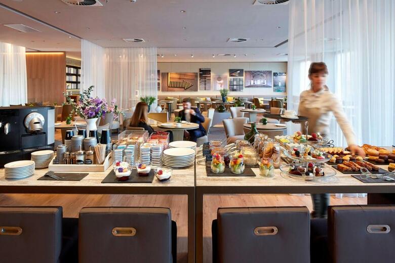 AC Hotel Diagonal L�illa